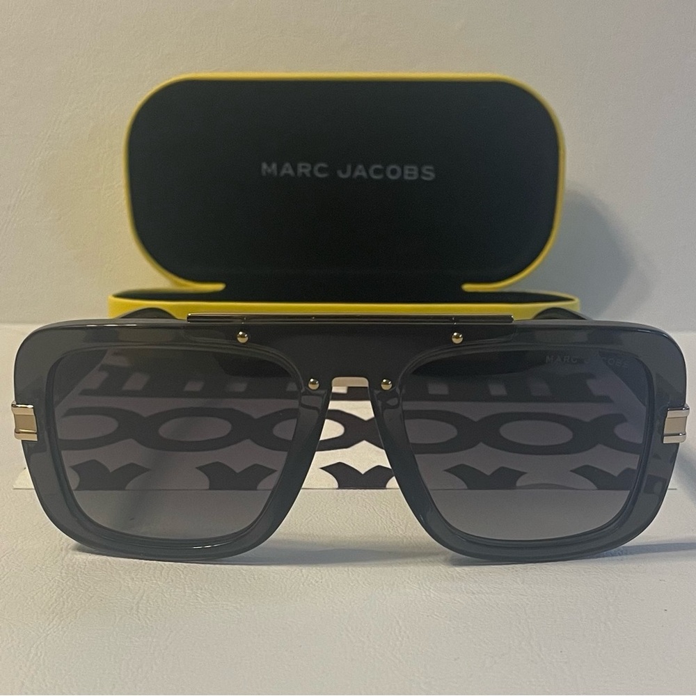 New Marc Jacobs Black and Gold Sunglasses
